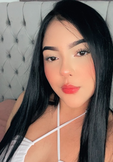Sophi ready for a girls video chat hello